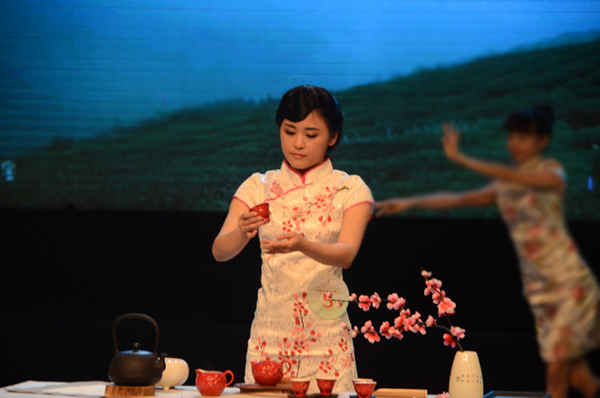 “雷火体育（中国）国际平台,雷火 SPORTS杯”首届浙江茶艺邀请赛圆满结束  公司选送节目获得大赛银奖