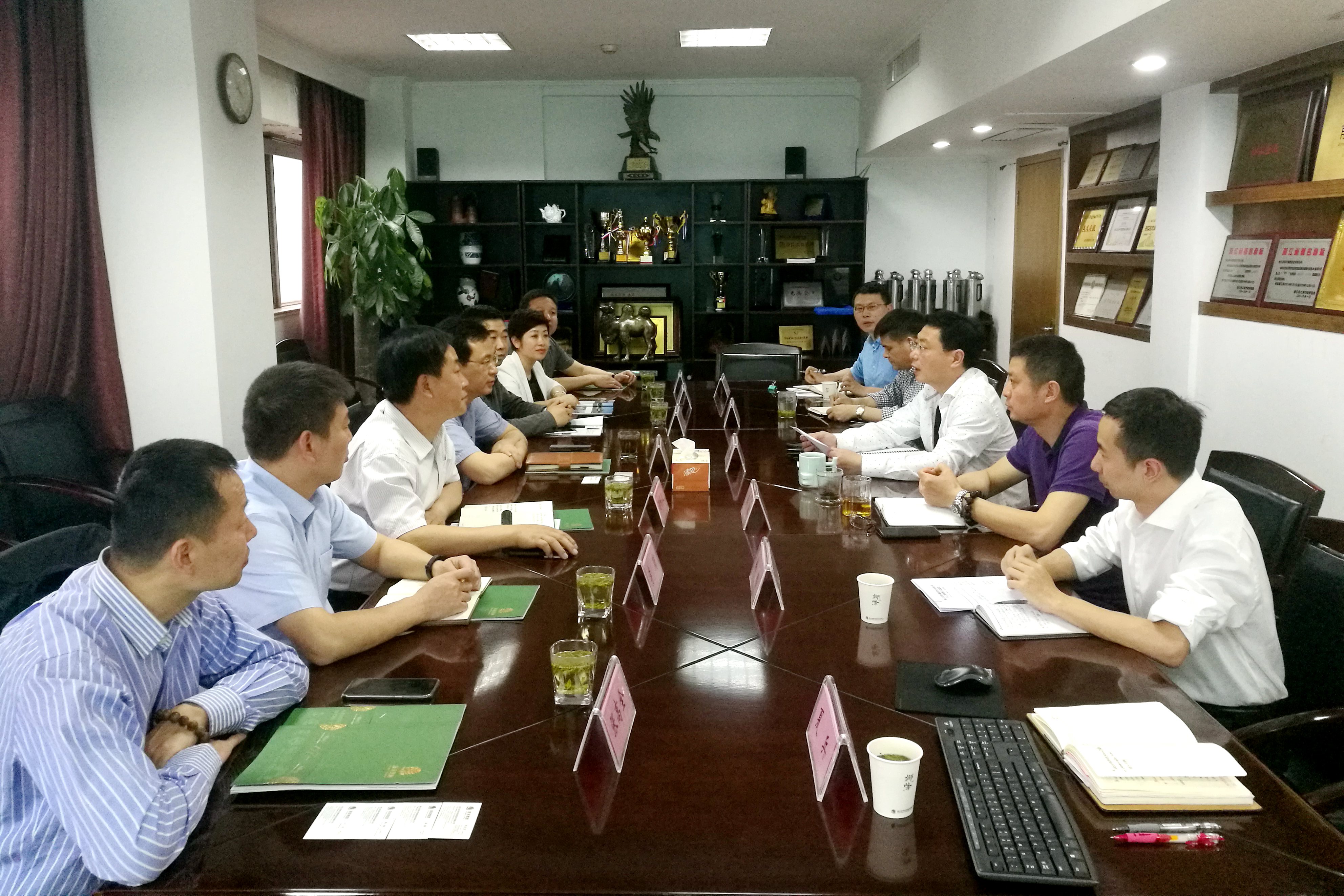 陕西省泾阳县委书记张渭一行莅临雷火体育（中国）国际平台,雷火 SPORTS考察交流