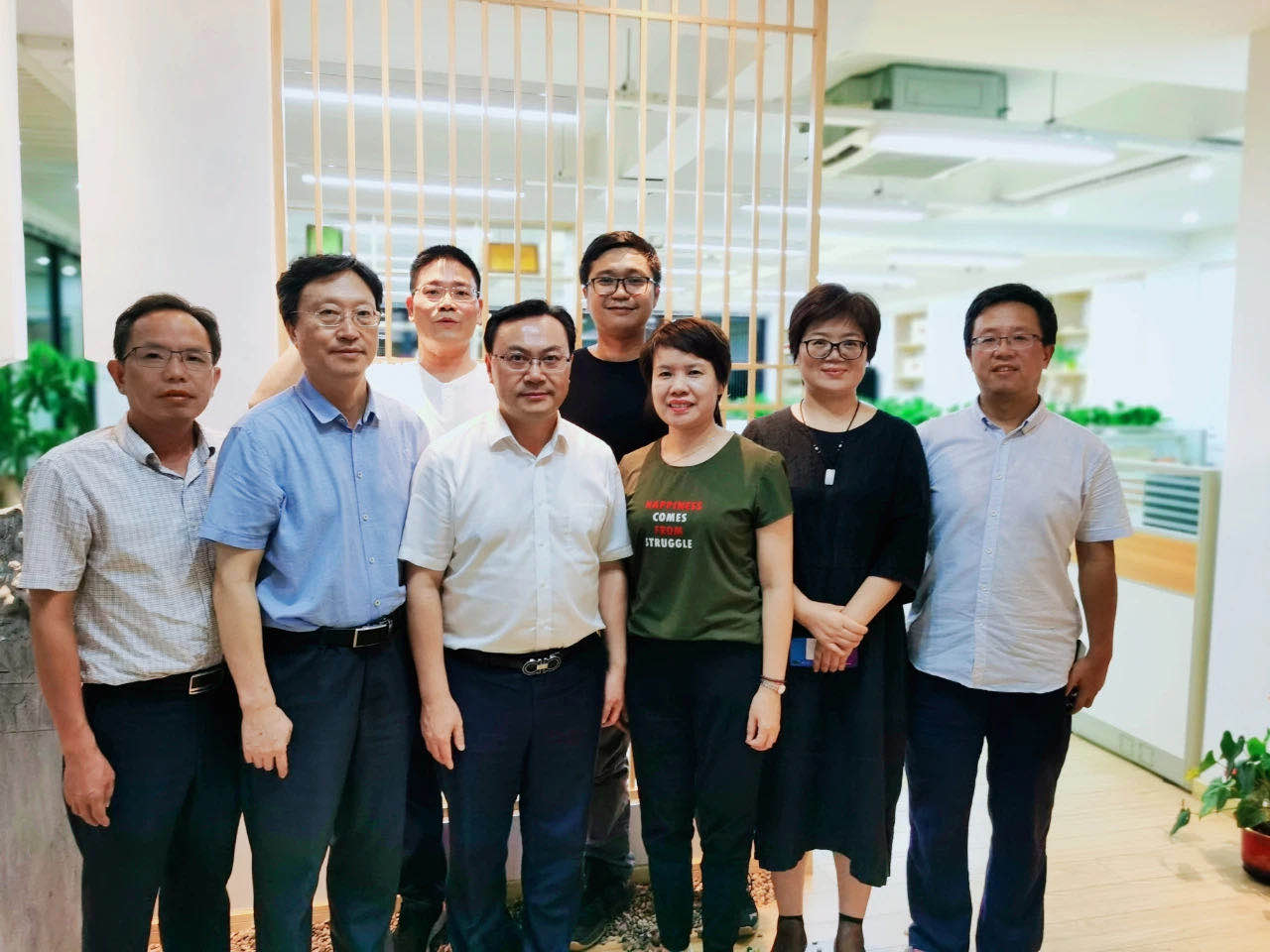 中国工程院刘仲华院士一行到访雷火体育（中国）国际平台,雷火 SPORTS陈泰昌公司