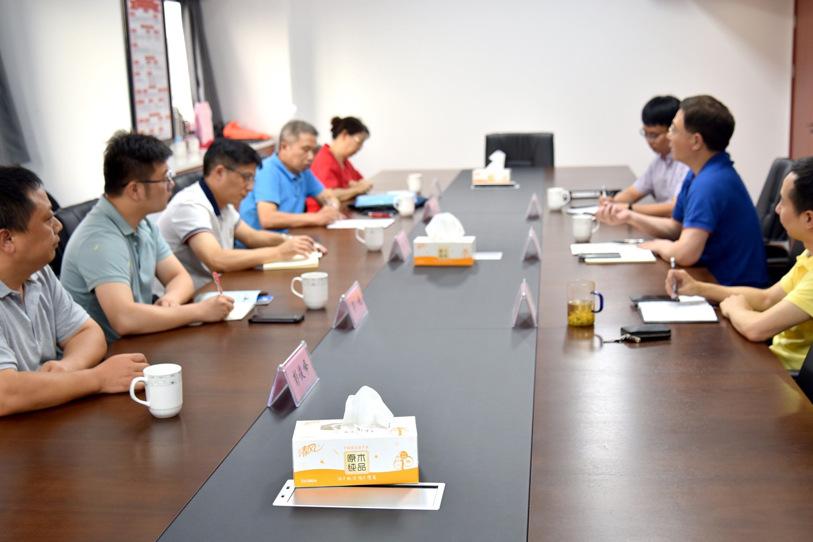 湖北省秭归县县长杨勇一行莅临雷火体育（中国）国际平台,雷火 SPORTS交流