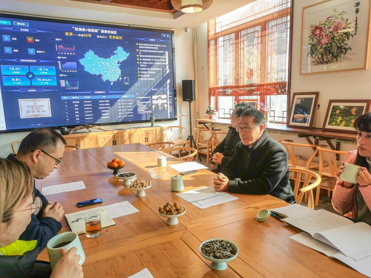 杭州西湖风景名胜区管理委员会副主任余金良一行到雷火体育（中国）国际平台,雷火 SPORTS狮峰茶业公司考察调研